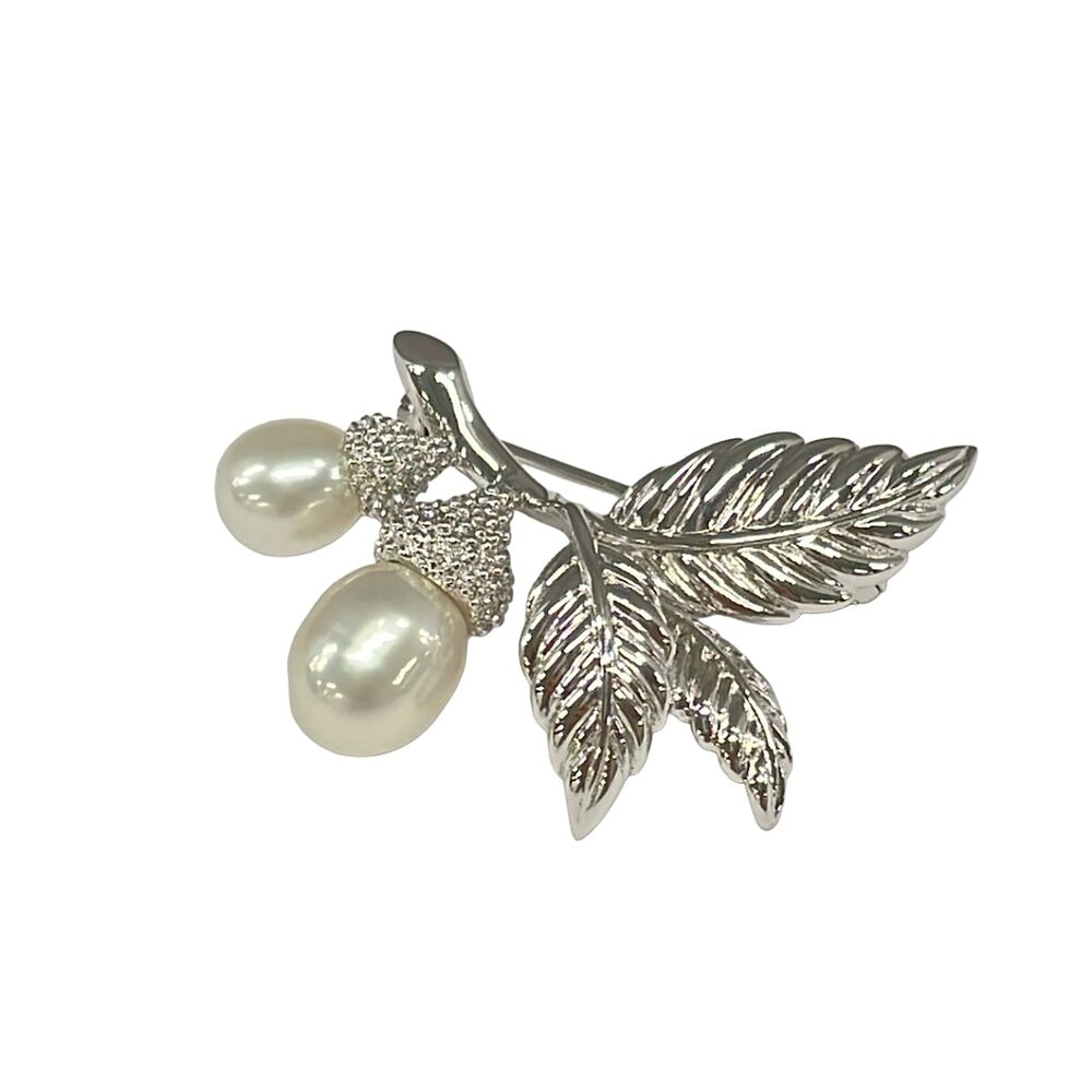 Mikimoto Brooch Silver Cream Hardware Pearl